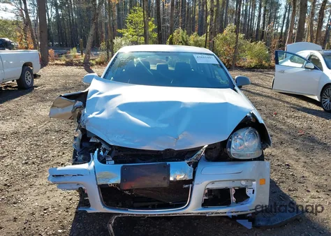 2010 Volkswagen Jetta S z USA, uszkodzony, nr VIN 3VWJX7AJ0AM024259